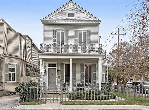 5th image of 1128 Robert St