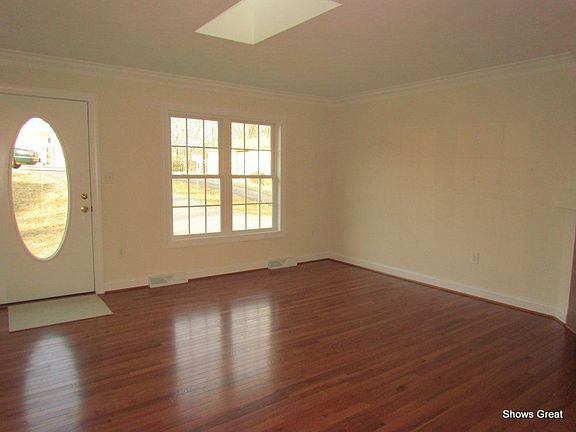 3rd image of 2180 Horn Cir