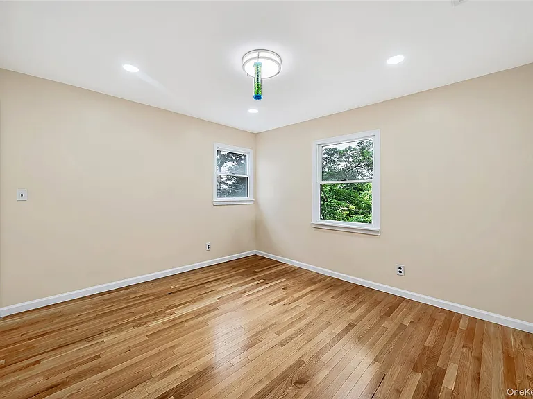 2 Berkeley Pl — Photo 22