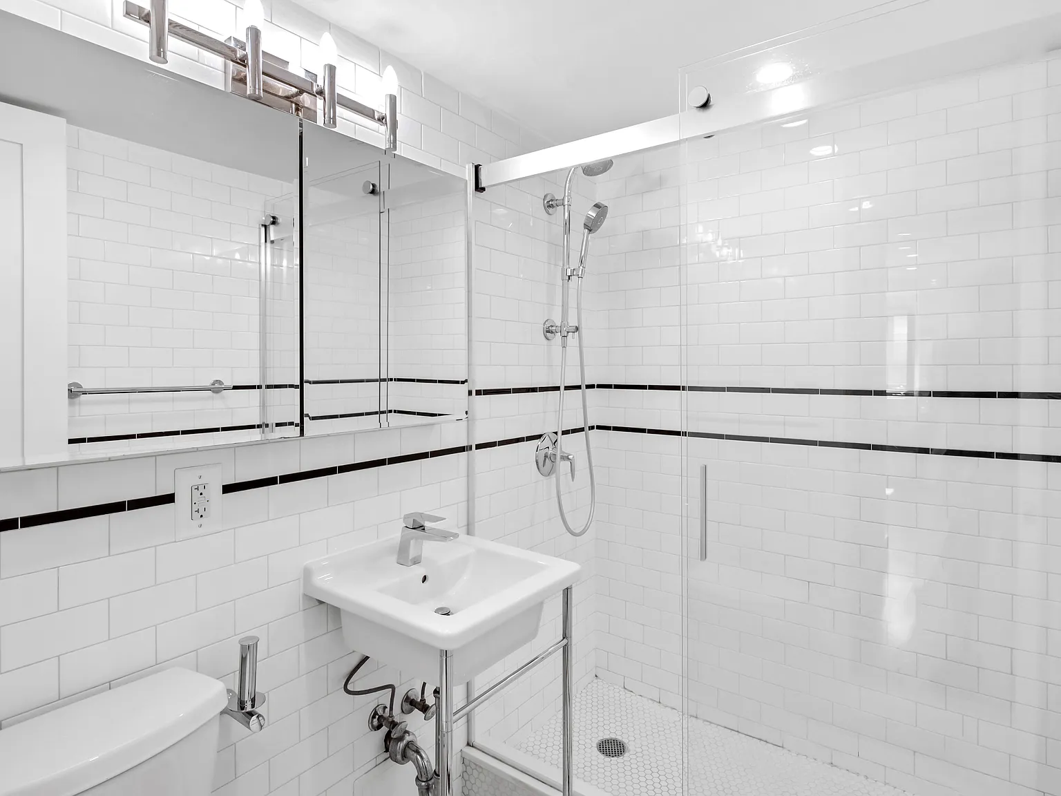 51 Irving Place — Photo 4