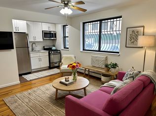 192 8th St APT 1R, Brooklyn, NY 11215