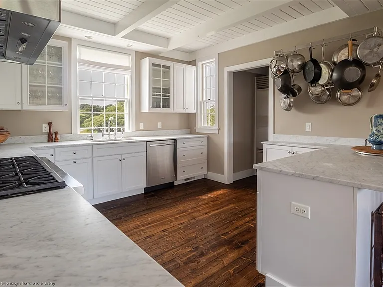 21 Quidnet Rd #1 — Photo 10