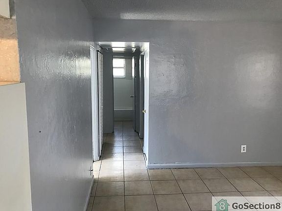 4th image of 3091 Melrose Ave S