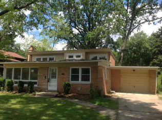 1616 Ferndale Ave, Northbrook, IL 60062