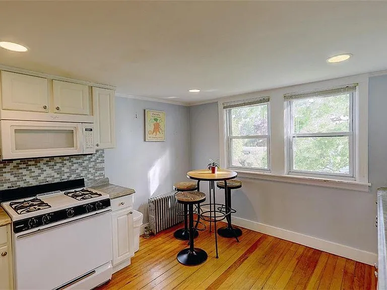 77 Mawney St #3 — Photo 5