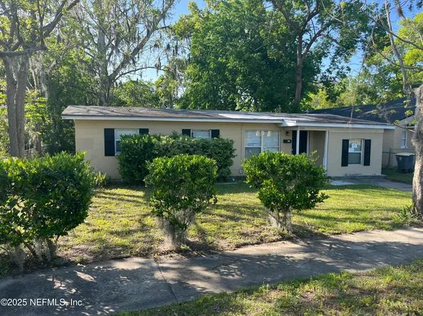 4130 LEONARD Circle W, Jacksonville, FL 32209