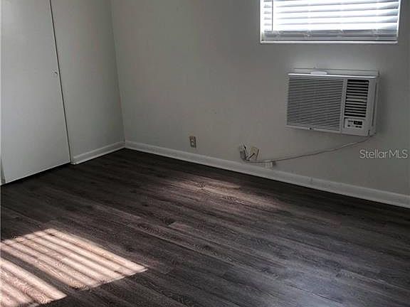 5th image of 1703 W Reynolds St