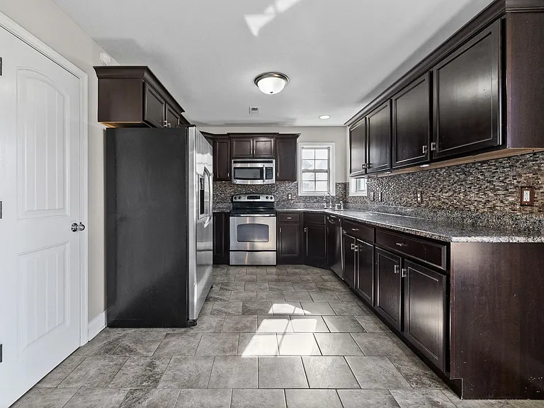 1290 Snowball Ln — Photo 10