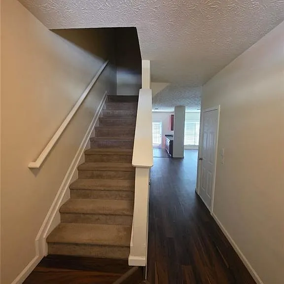 4332 Park Gate Dr #175 — Photo 3
