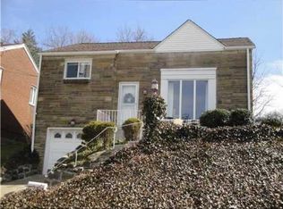 35 Seneca Dr, Pittsburgh, PA 15228