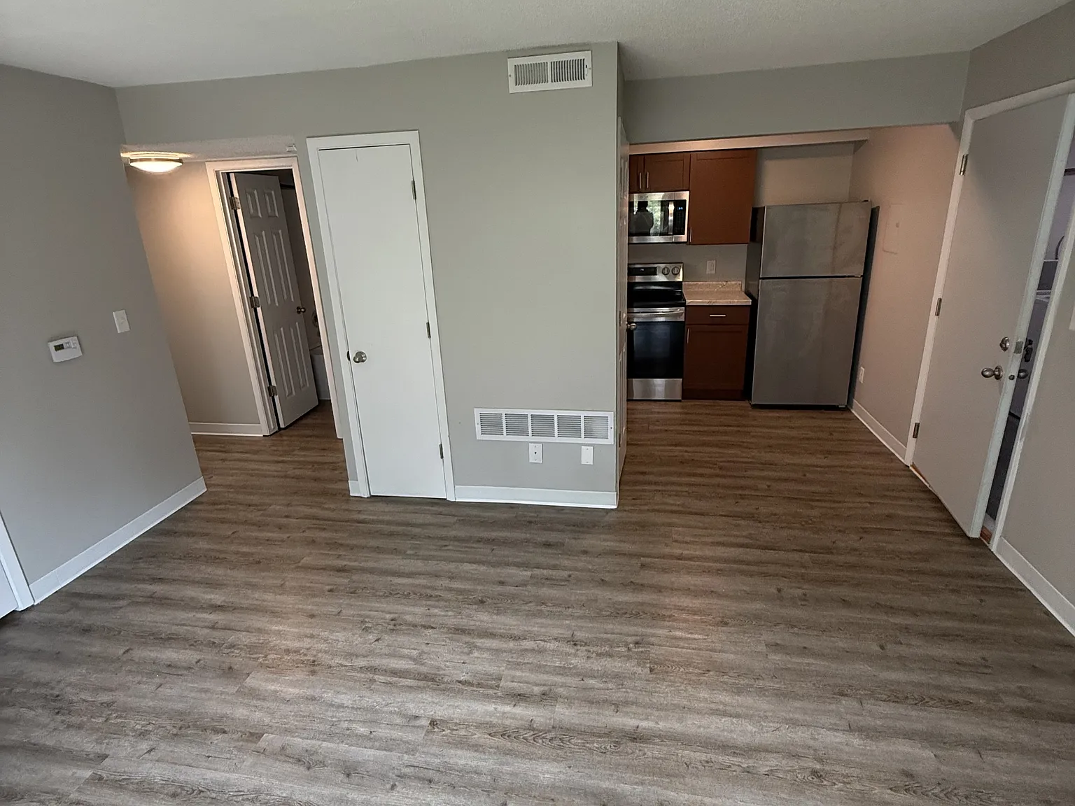 1014-1028 Shagbark Drive - 4 — Photo 2