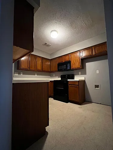 4225 Cedartree Dr Photo 1