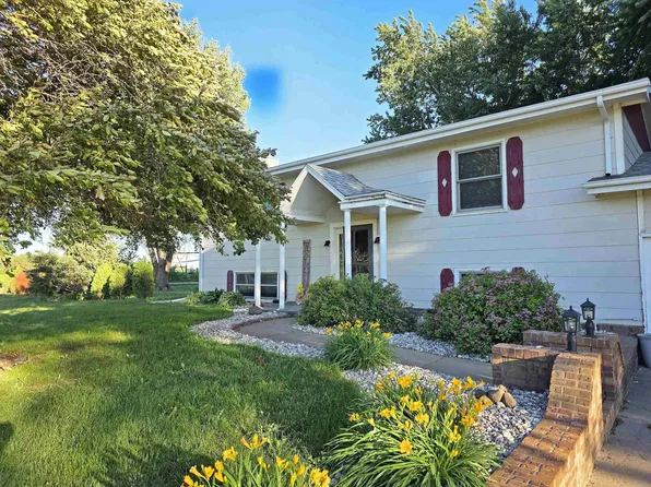 3606 Old Highway 8, Norfolk, NE 68701