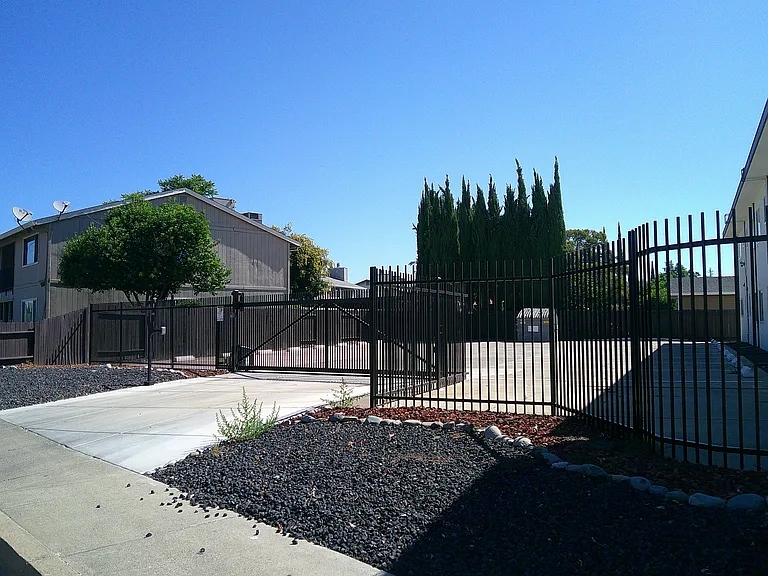 1321 Plumas St #204 — Photo 7