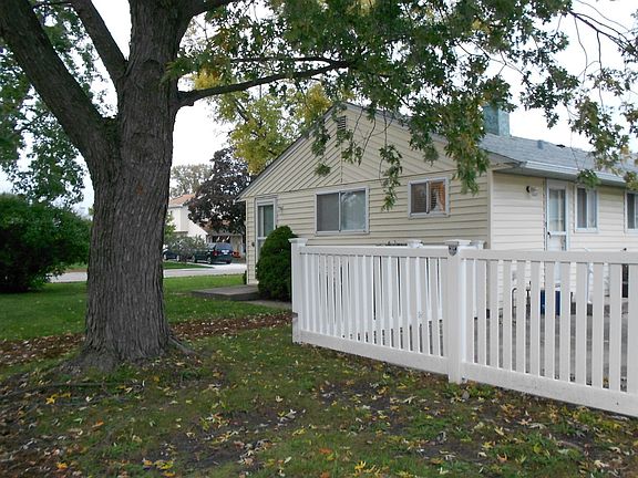 5th image of 8865 S Ryan Rd