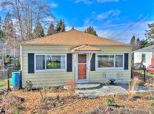 12041 24th Ave S, Seattle, WA 98168