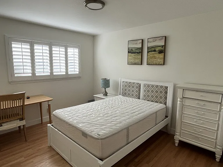 4826 Meadowbrook Dr — Photo 21