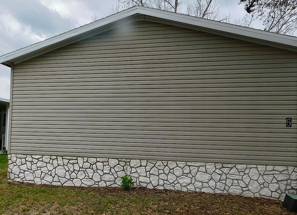 1st image of 6 S Hillsborough Dr