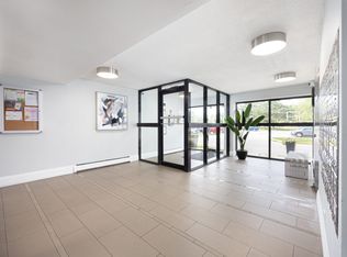 39 Willow Rd #211, Guelph, ON N1H1V8