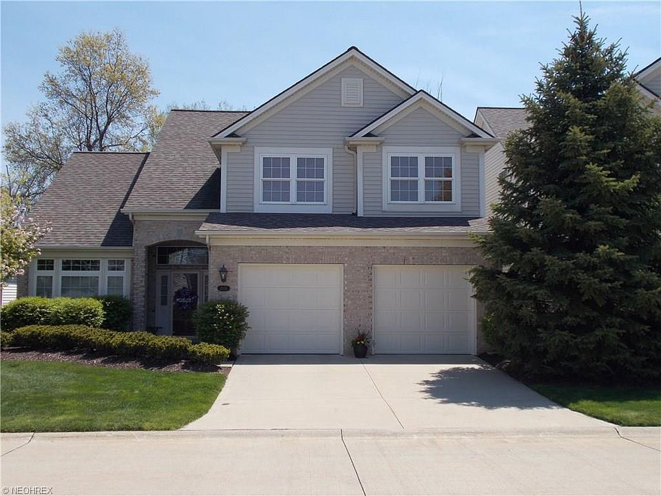 1st image of 15315 Oak Hollow Ln