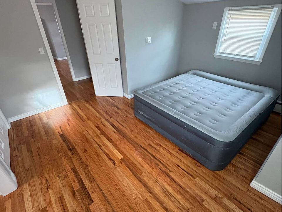 1st image of 117 Hughes St