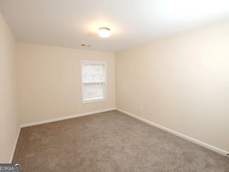 442 Crestmont Ln — Photo 18