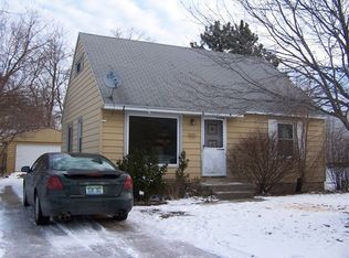 533 Wolverine Dr NE, Grand Rapids, MI