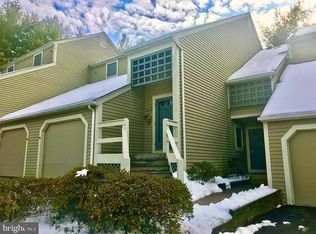 2003 Meadow Gln, Reading, PA 19610