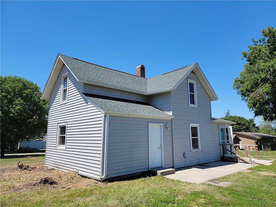 245 NW 2nd St, Earlham, IA 50072 MLS 659687 Zillow