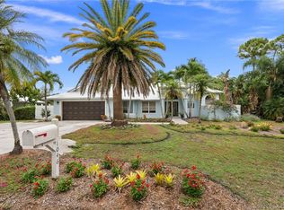 1046 SW Sand Oak Dr, Palm City, FL 34990