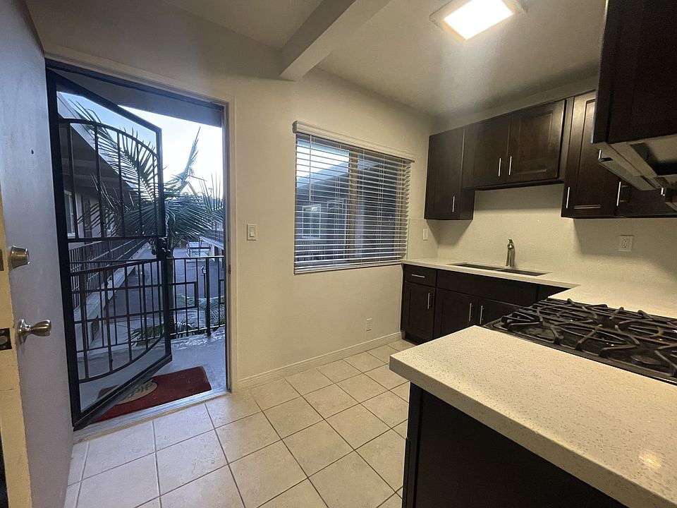 1st image of 3155 Kemper St APT 20