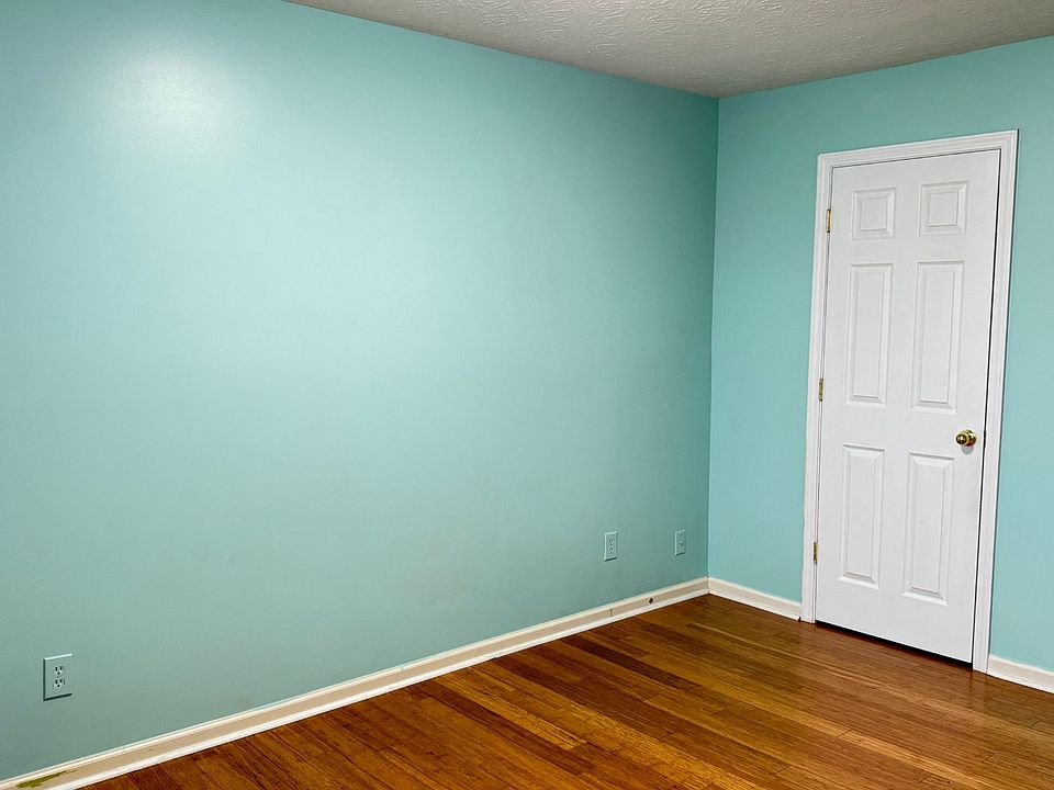 1st image of 452 Wellington Gardens Dr #452