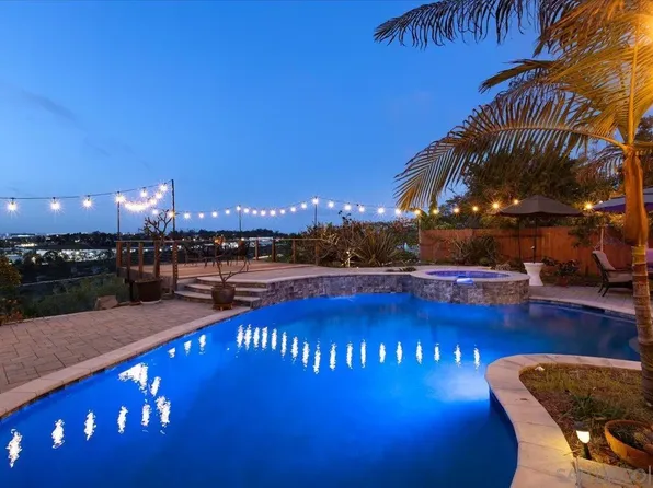 3746 Kelton Dr, Oceanside, CA 92056