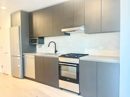 Rented by Century 21 Premier  | media 5