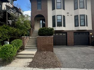 1927 Emerson Ave S, Minneapolis, MN 55403