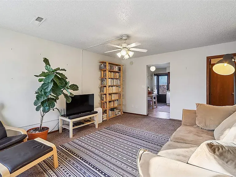 838 Page St — Photo 3