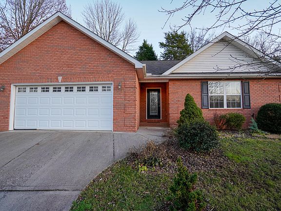 3rd image of 2306 Sunnywood Ln