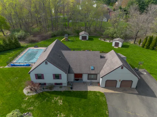 19 Fox Run Drive, Wallingford, CT 06492