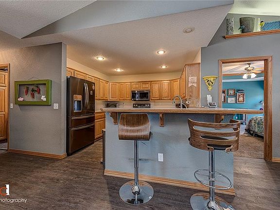 5th image of 39 Huskins Cir