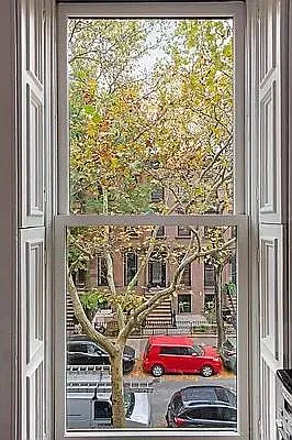 Rented by Compass | media 23