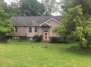 28 S Ln, Lock Haven, PA 17745