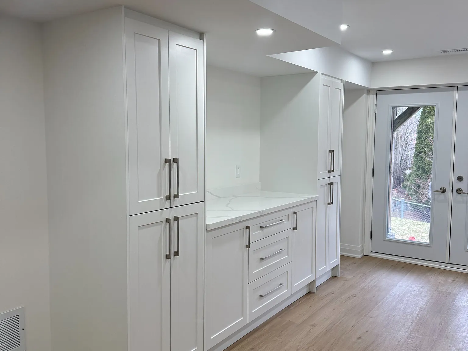 2 bed, $1,600 — Photo 3