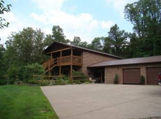 1245 Twin Bridge Rd, Little Hocking, OH 45742