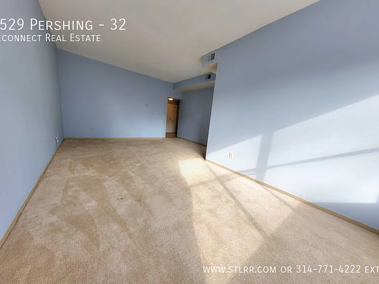5529 Pershing Ave #32 — Photo 11
