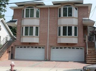 337B E Harriet Ave, Palisades Park, NJ 07650