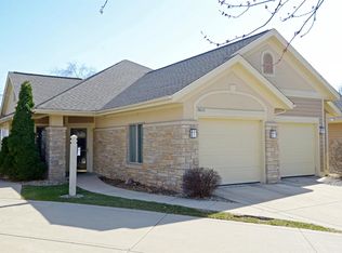 5013 Wenlock Rose Ct, Middleton, WI 53562