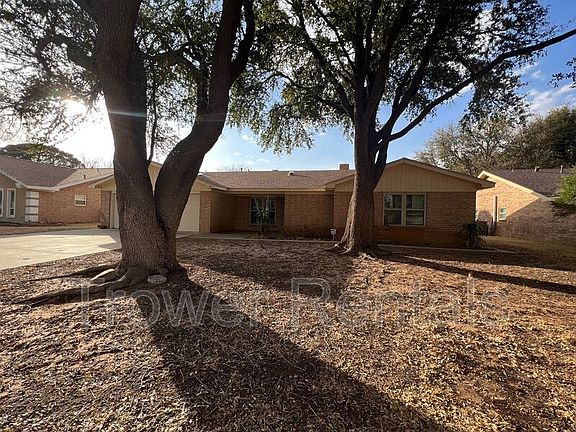 3rd image of 4631 Fountain Ln