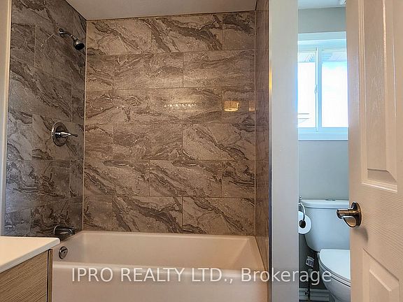 4th image of 8 Girdwood Dr