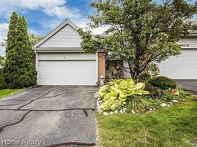 6534 Scenic Pines Ct, Clarkston, MI, 48346