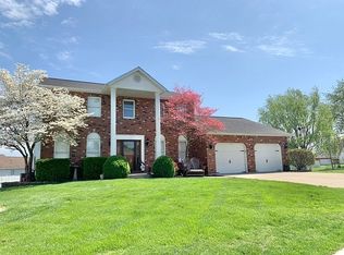 114 Lincoln Dr, Waterloo, IL 62298
